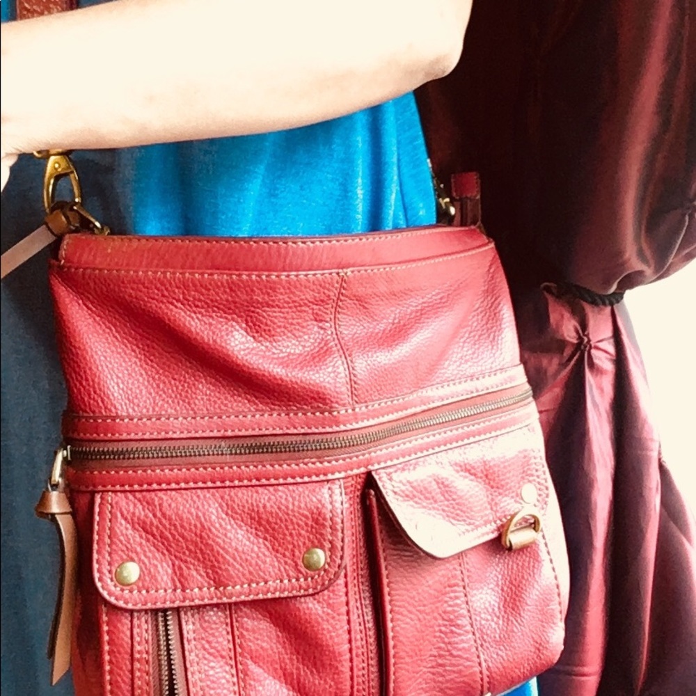 Fossil Morgan red leather messenger bag purse